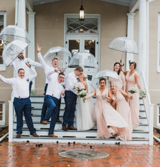 2021 wedding party in the rain